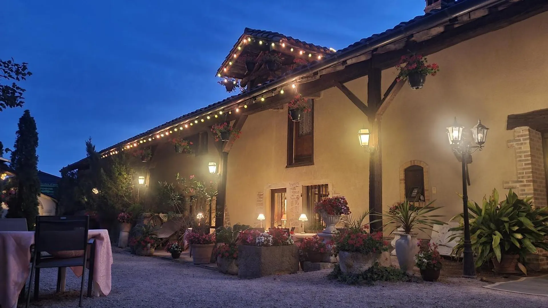 Hostellerie Sarrasine, Macon Est - Teritoria Replonges France